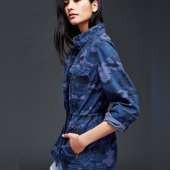 GAP Camo Utility Jacket - Picture 2 of 9